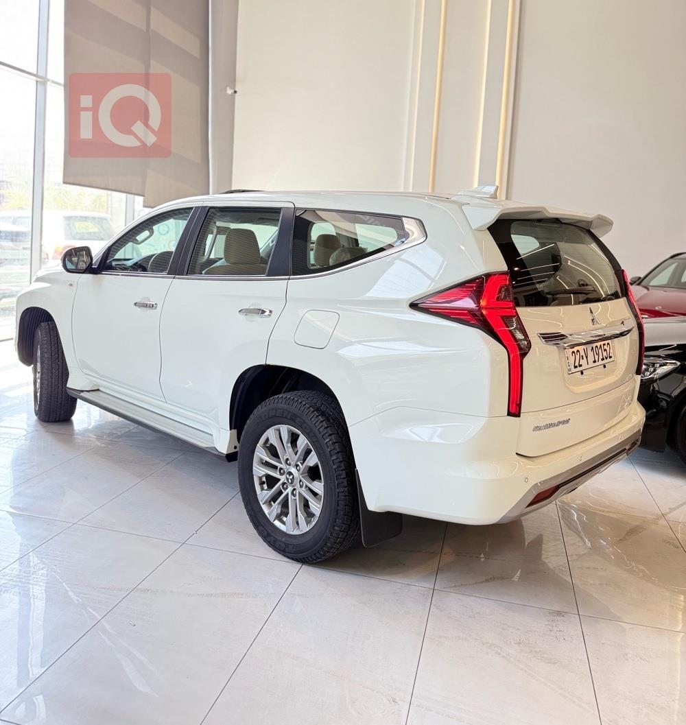 https://cdn.iqcars.io3e51050f-a2b4-48b3-be67-3f81076391cd_5.jpg